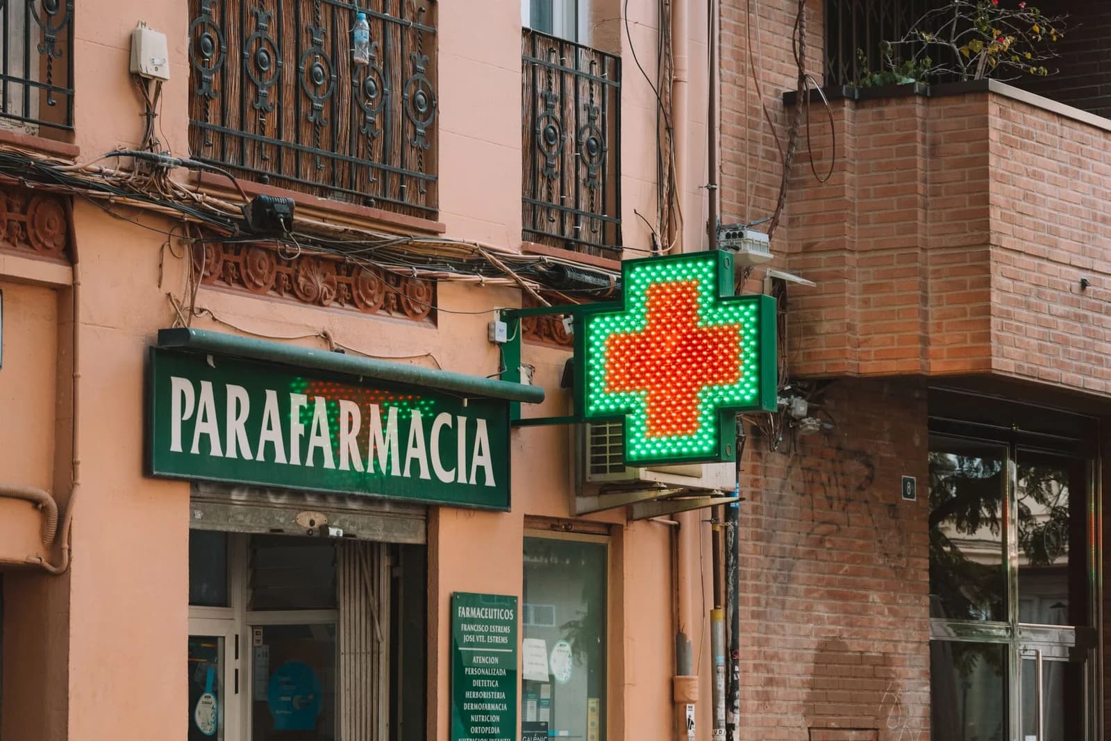 Pharmacies à Nevers : garde, horaires et adresses utiles